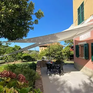 https://al-numero-10-home-camogli.hotelitalianriviera.com